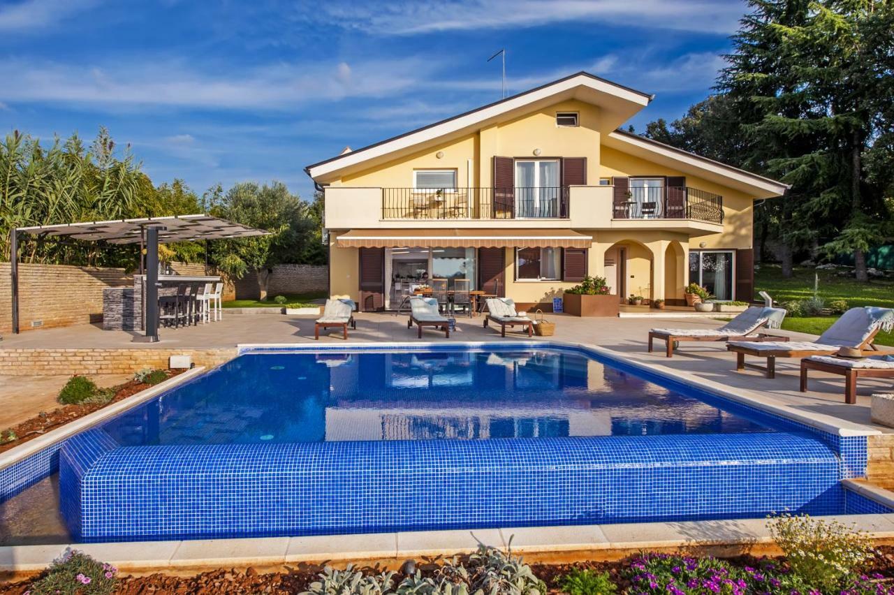 Villa Montericco 로비니 외부 사진