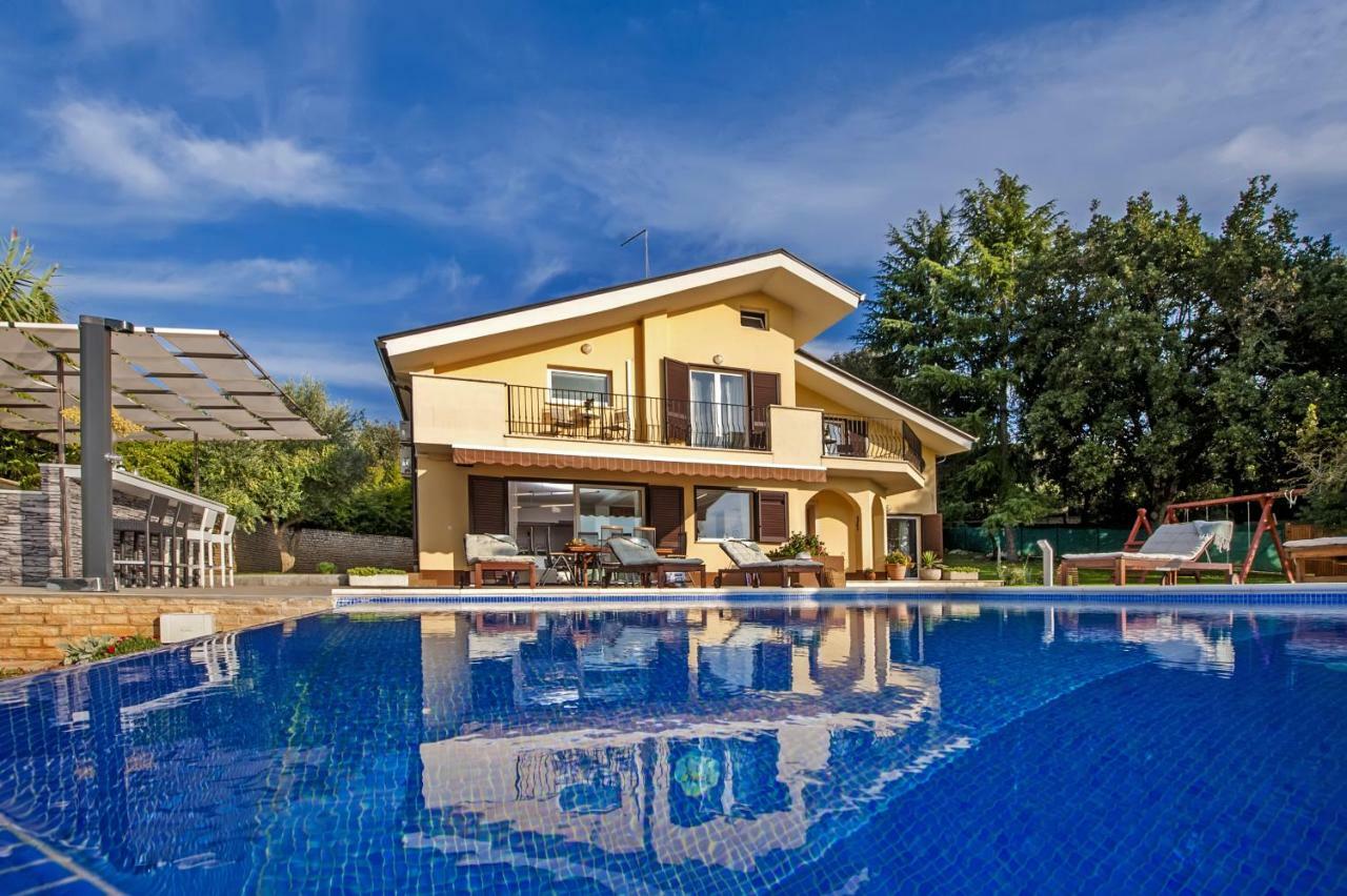 Villa Montericco 로비니 외부 사진